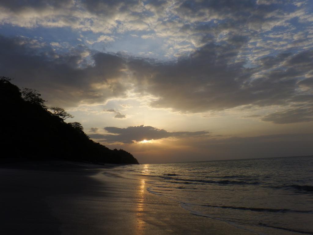 Istmo Beach And Jungle Bungalows San Carlos Exteriör bild