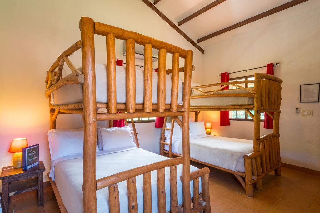 Istmo Beach And Jungle Bungalows San Carlos Exteriör bild
