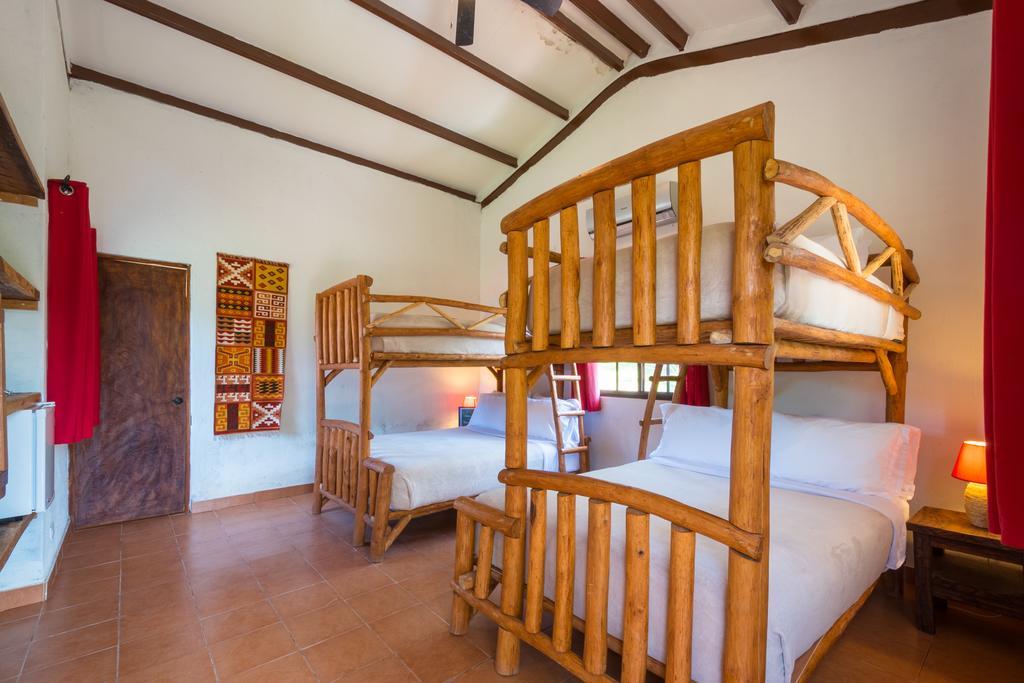 Istmo Beach And Jungle Bungalows San Carlos Exteriör bild